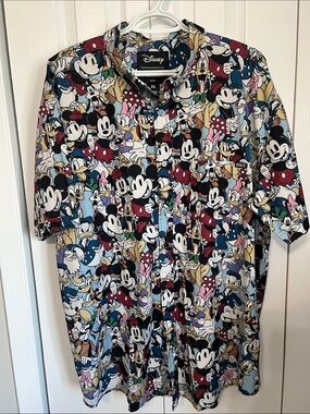 RSVLT Disney Multicolor Mickey & Friends Short-Sleeve Button-Down Shirt
